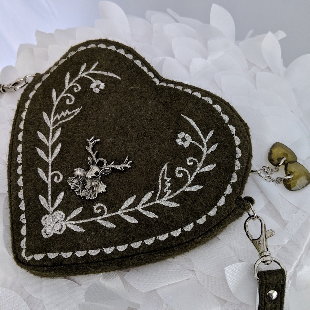 German Oktoberfest Stag Winter Purse